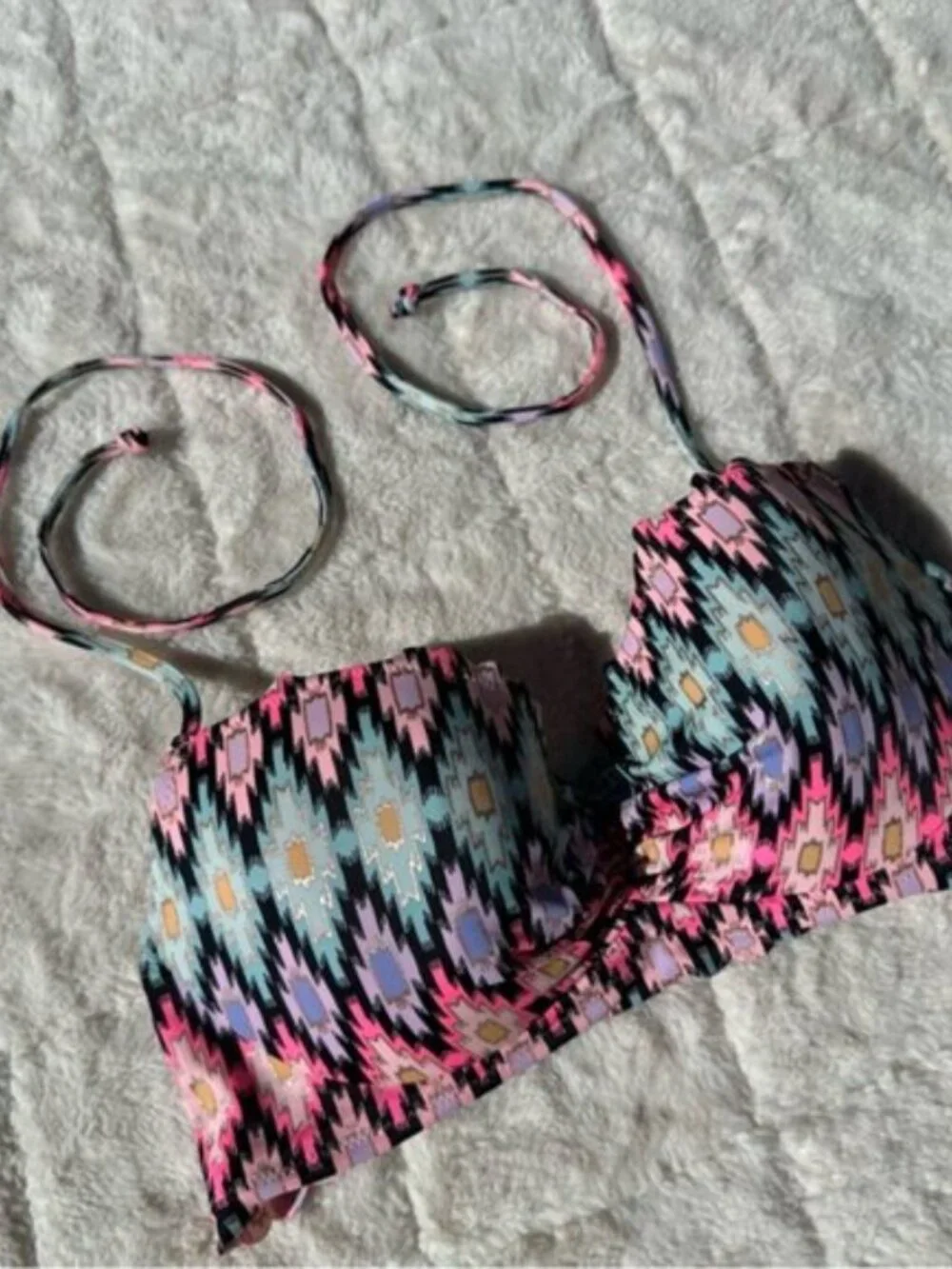 Victoria’s Secret | Warm Ikat Foil The Getaway Halter Bikini Top | Size 32C - Picture 6 of 10